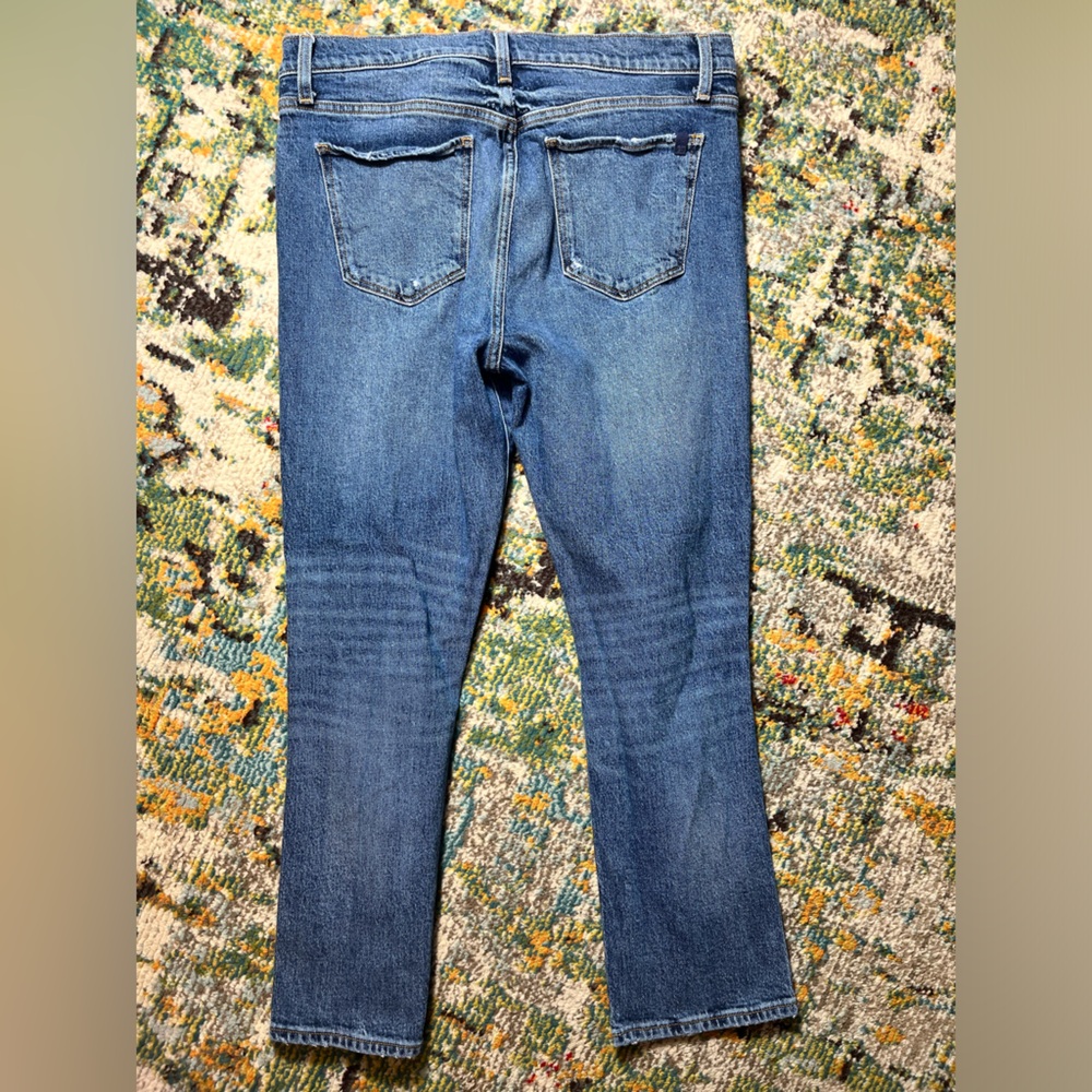 Hi rise, cigarette crop jeans